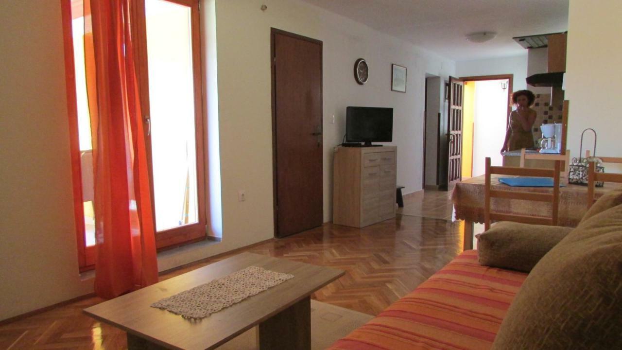 Apartmani Petunia Fažana Eksteriør bilde