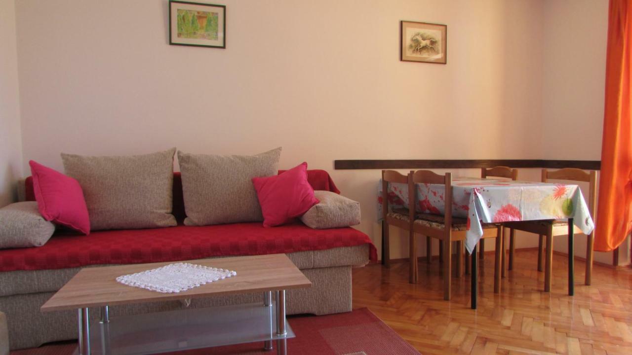 Apartmani Petunia Fažana Eksteriør bilde