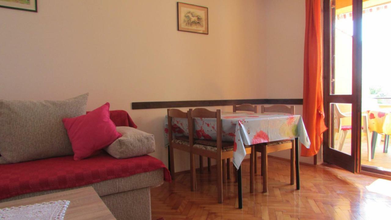 Apartmani Petunia Fažana Eksteriør bilde